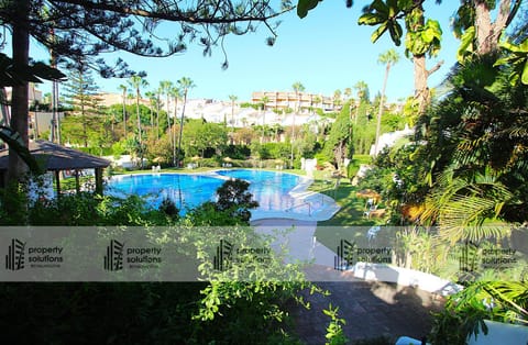 Property building, Swimming pool