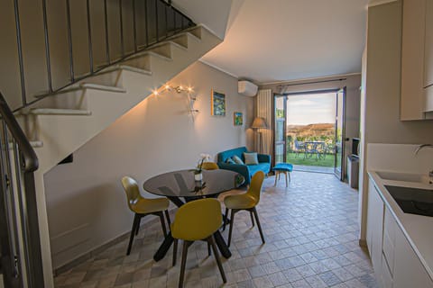 Kitchen or kitchenette, Living room, Dining area