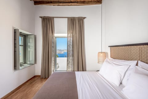 Bed, Photo of the whole room, Bedroom, Sea view