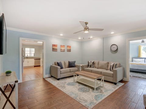 Sundial Inn House in Tybee Island