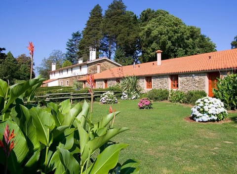 Property building, Patio, Off site, Garden