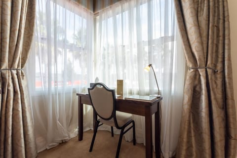 Tuakau Hotel Hotel in Waikato