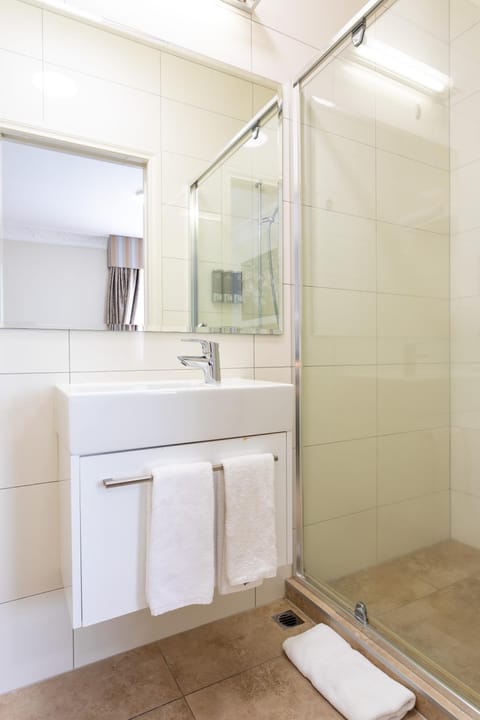 Tuakau Hotel Hotel in Waikato