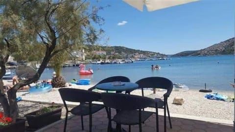 House with pool Lile House in Šibenik-Knin County, Croatia