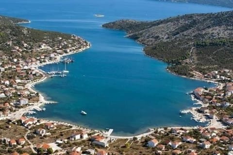 House with pool Lile House in Šibenik-Knin County, Croatia