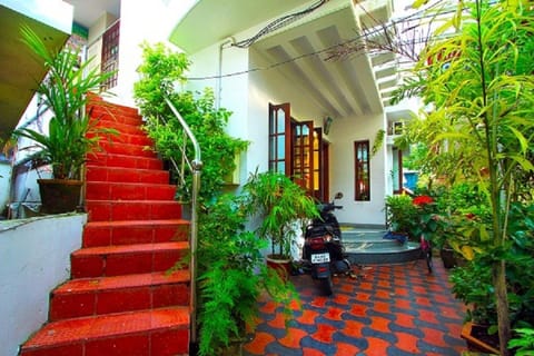 Property building, Facade/entrance