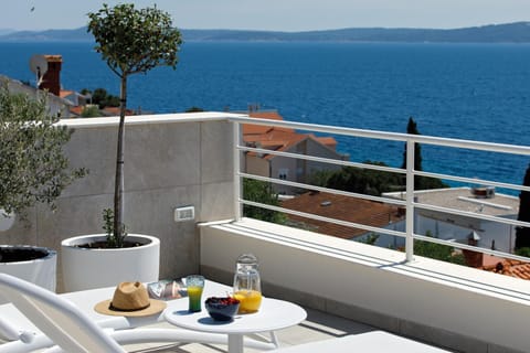 Balcony/Terrace, Sea view, Breakfast