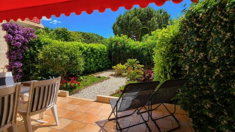 Patio, Spring, Summer, Garden, Balcony/Terrace, Garden view