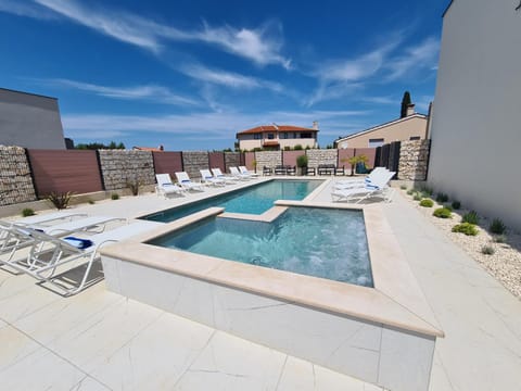 Pool view, Swimming pool