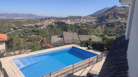 Balcony/Terrace, Mountain view, Pool view, Swimming pool