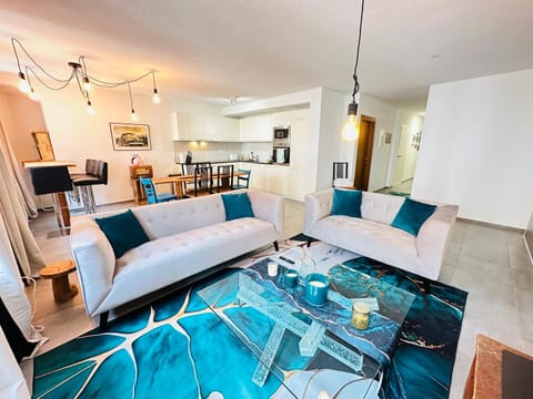 Communal lounge/ TV room, Living room, Decorative detail, Seating area