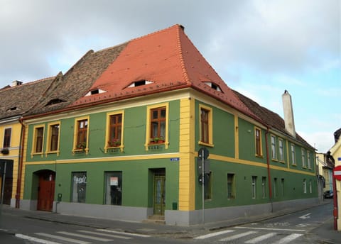 Property building, Neighbourhood, Quiet street view