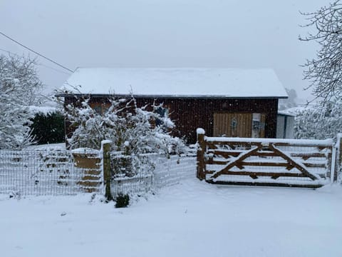 la cabane des druides Chalet in Normandy