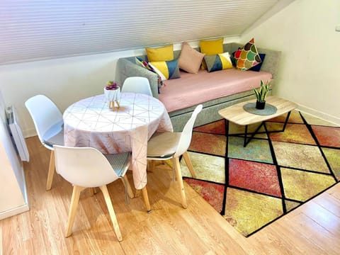 T2 Cosy et Lumineux - Proche centre et commodités Apartment in Wallonia, Belgium