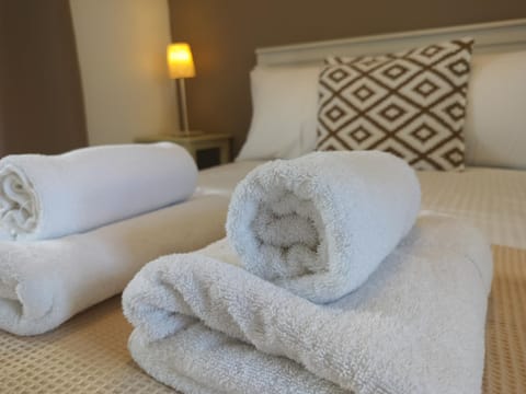 Bed, Photo of the whole room, Bedroom, towels