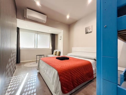 Camp Nou Nueva Casa Vacation rental in L'Hospitalet de Llobregat