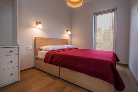 Bed, Photo of the whole room, Bedroom, wardrobe