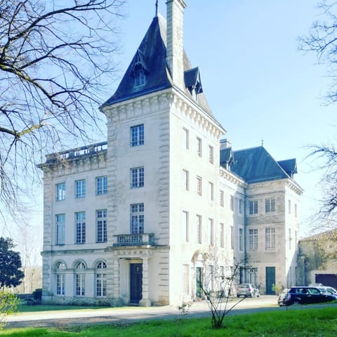 Property building, Day, Parking