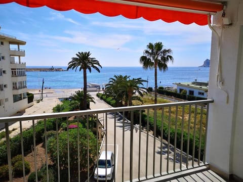Photo of the whole room, Sea view, Sea view