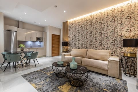 Kitchen or kitchenette, Living room, Seating area