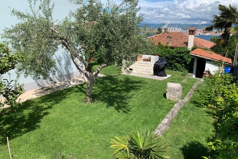 Garden, Garden view