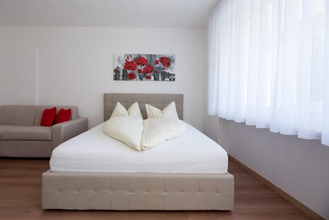 Fior Apartments Pienzenau Apartment in Merano