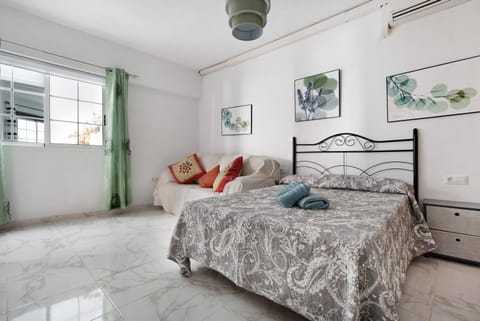 Living room, Bedroom