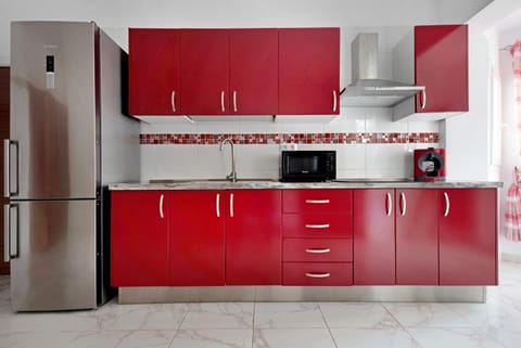 Kitchen or kitchenette, Living room
