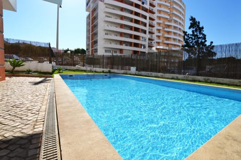 Property building, Staff, People, Other, On site, Guests, Pool view, Pool view, Street view, Swimming pool, children, young children, older children, group of guests, Family