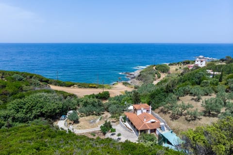 Property building, Natural landscape, Bird's eye view, Beach, Sea view