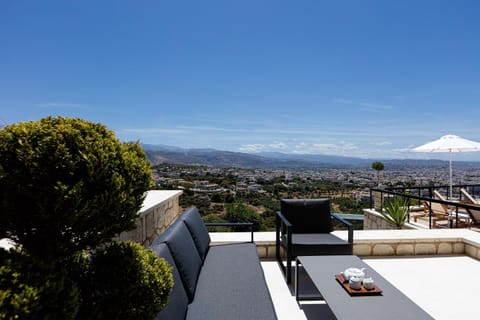 Property building, Day, Natural landscape, View (from property/room), Balcony/Terrace, Seating area, Mountain view