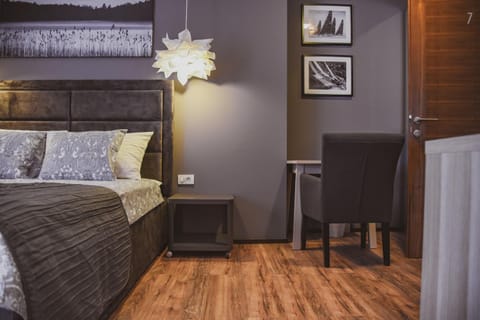 Bed, Photo of the whole room