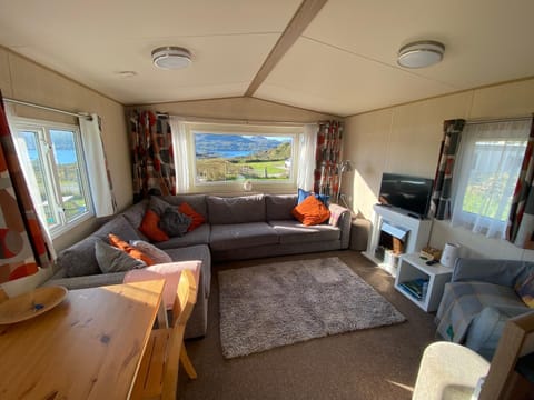 Summer Breeze Apartment in Scotland