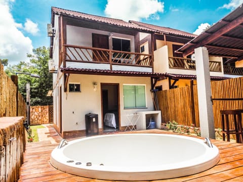 Garden, Hot Tub