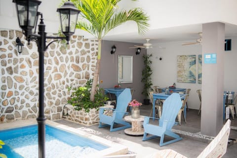 Swimming pool, sunbed