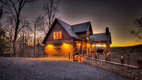 Alpine Ridge House in Blue Ridge