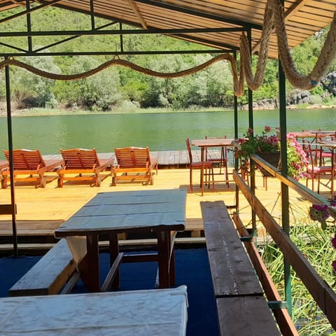 Mali Raj Apartmani Apartment in Podgorica Municipality, Montenegro