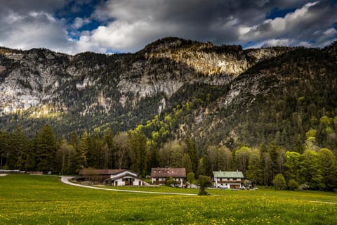 Wiesenhäusl Farm Stay in Berchtesgadener Land