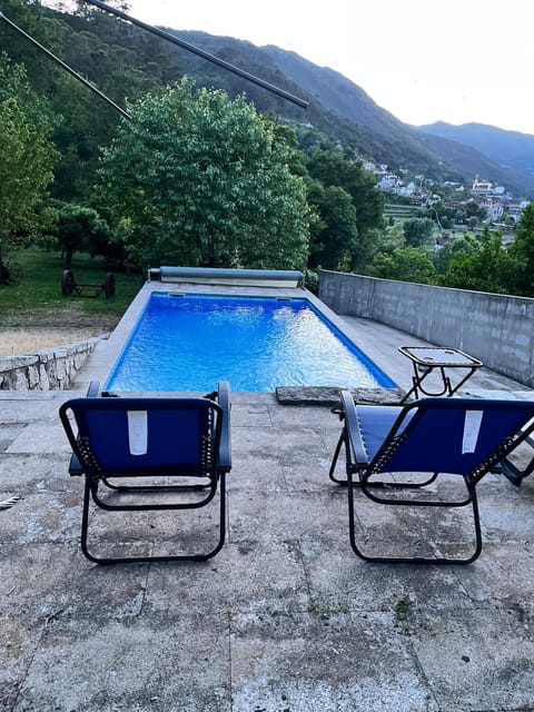 Day, Natural landscape, Mountain view, Pool view, Swimming pool, sunbed