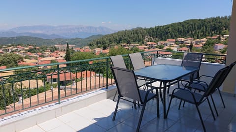 Property building, Balcony/Terrace, Mountain view