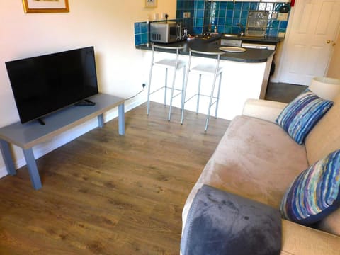 Fabulous location, One Bedroom West End Flat, just off Byres rd, close to SEC & Hydro Apartment in Glasgow