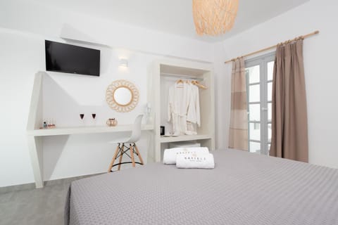 Kasteli Luxury Rooms Bed and Breakfast in Perissa