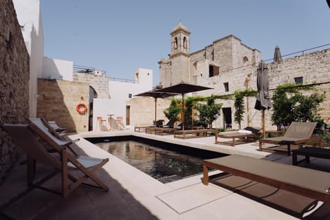 Day, Garden, Pool view, Swimming pool, sunbed