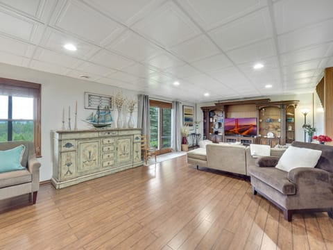 Harbor View Getaway House in Bay Harbor