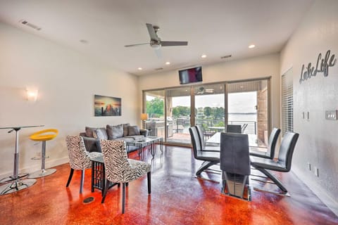 Waterfront Home about 4 Mi to Oaklawn Racing Casino! House in Lake Hamilton