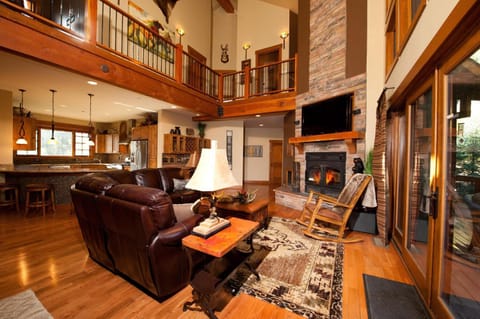 64 Engineer Drive House in Purgatory