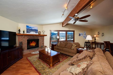 Sitzmark 13 House in Purgatory