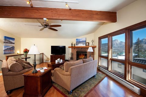 Sitzmark 13 House in Purgatory