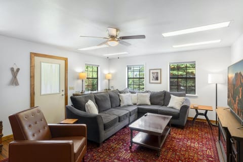 320 8th Avenue House in Ouray