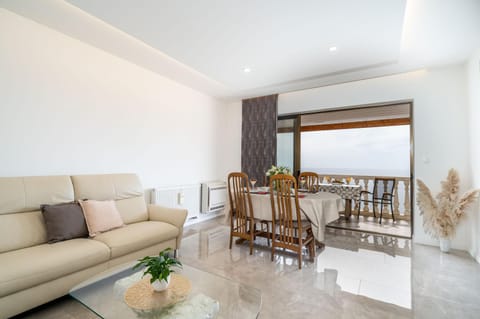 Living room, Dining area, Sea view